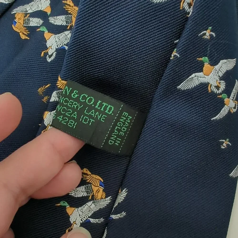 T.R. Blurton Tie Necktie‎ Bird Hunting Sporting Ducks Pheasant Navy Blue England